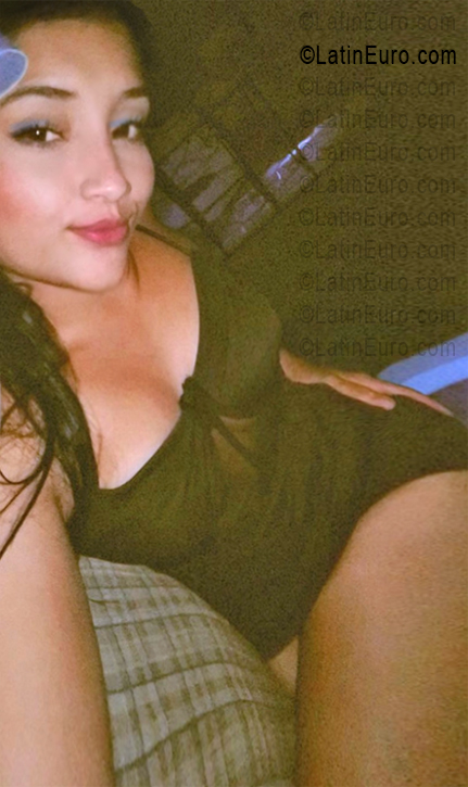 Date this delightful Venezuela girl Emely from Maturin VE5596