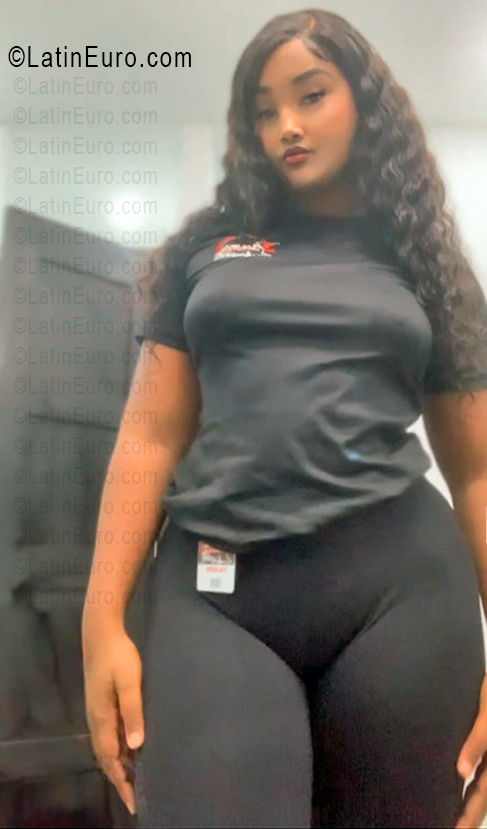 Date this good-looking Dominican Republic girl Kamil from Punta Cana DO56383
