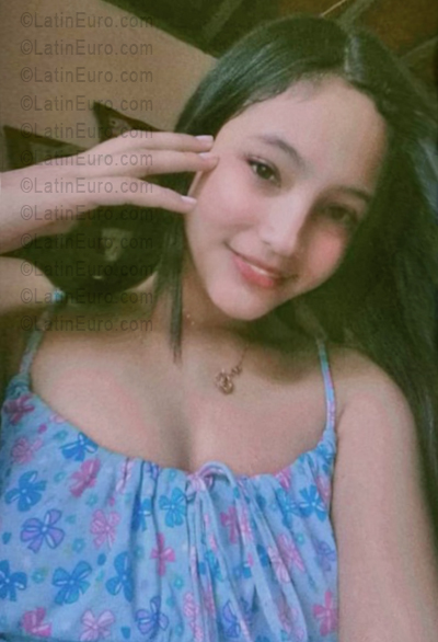Date this young Venezuela girl Solexis from Pariaguan VE5667