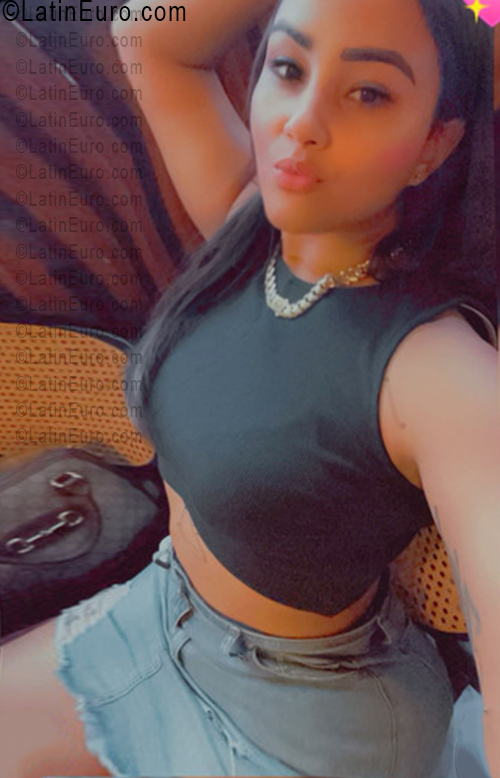 Date this young Dominican Republic girl Carolina from Santo Domingo DO56519