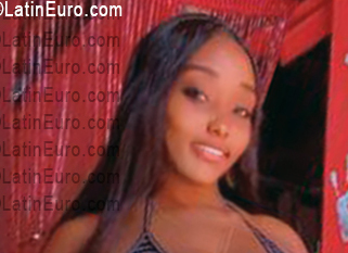 Date this charming Dominican Republic girl Yessi from Santiago DO56559