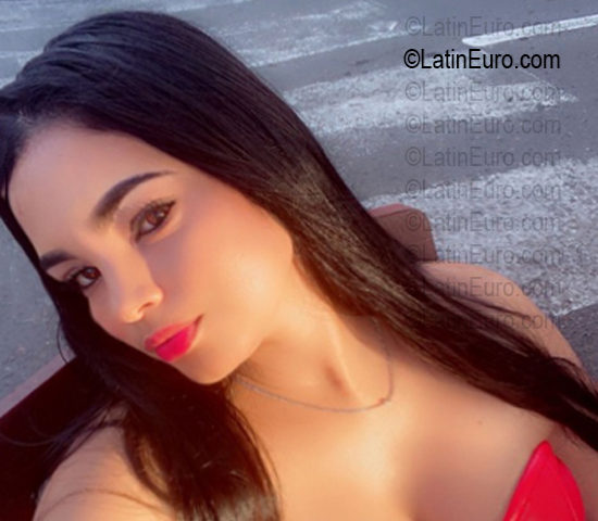 Date this athletic Dominican Republic girl Jenn from Santiago DO56738