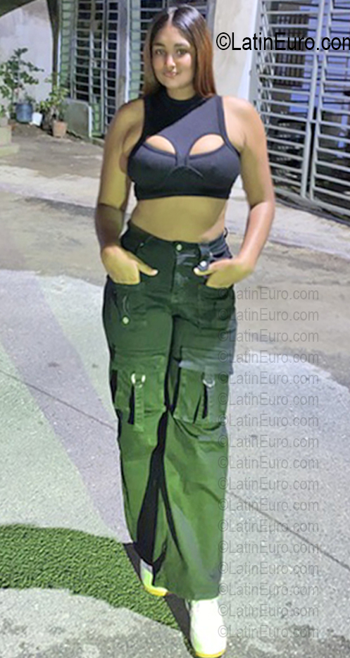 Date this young Dominican Republic girl Sanairy from Santo Domingo DO56792