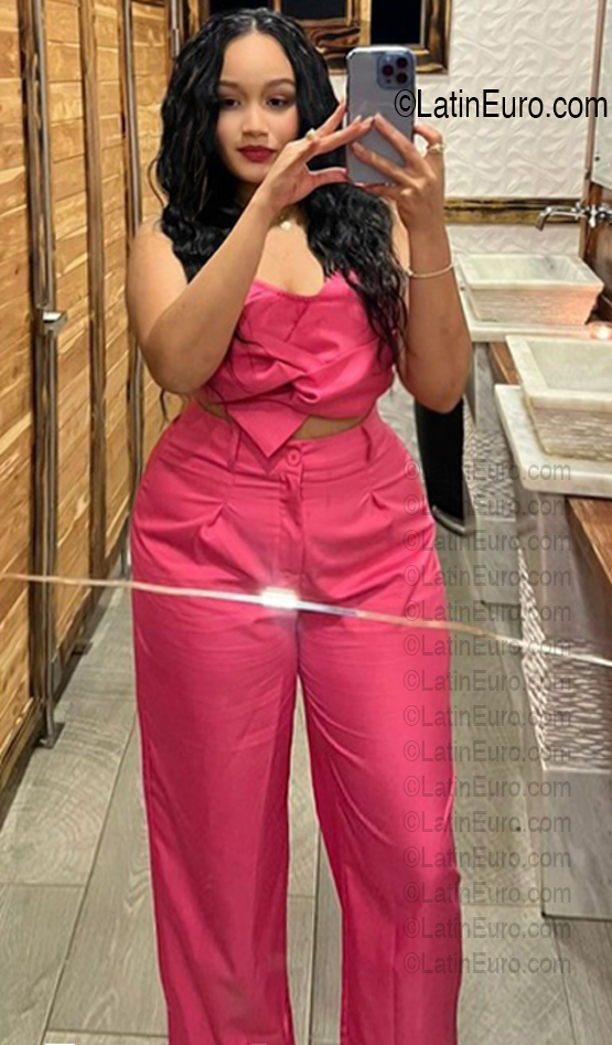 Date this nice looking Dominican Republic girl Rosa from Santiago DO56820