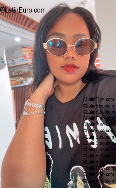 Date this hot Dominican Republic girl Elys from La Vega DO57001