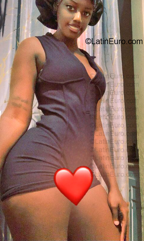 Date this cute Dominican Republic girl Marianny from Santo Domingo DO57011