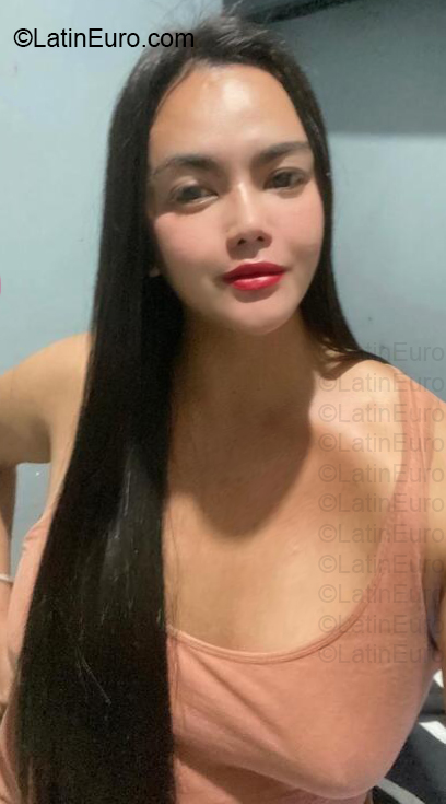 Date this voluptuous Philippines girl Alisna from Ozamis City PH1103